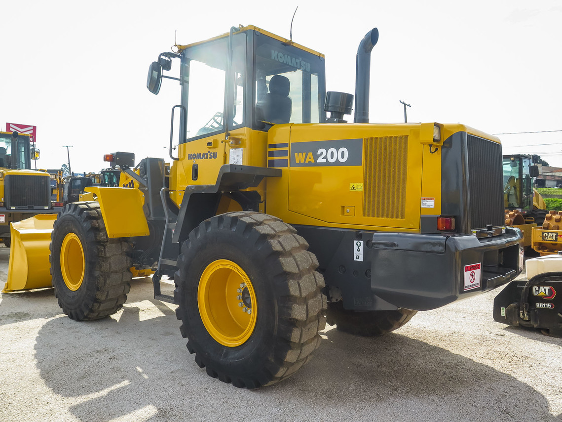 Komatsu WA200 - 19/19 3