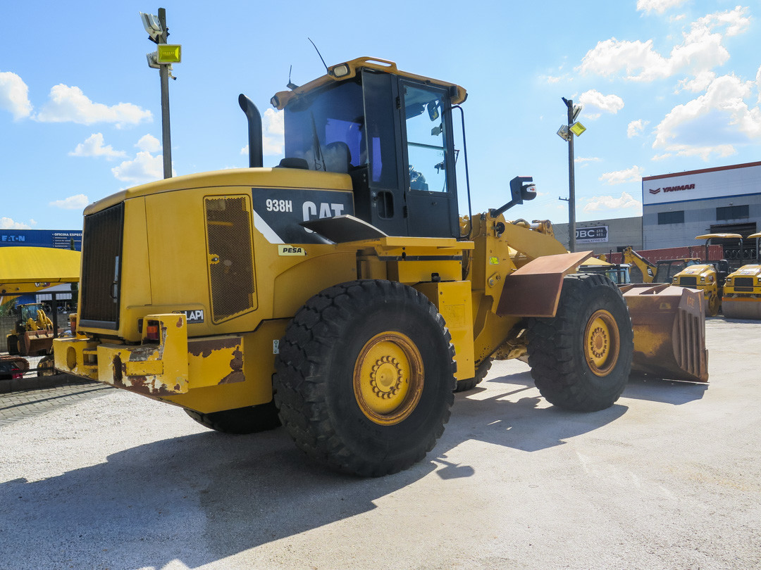 Caterpillar 938H - 08/08 2