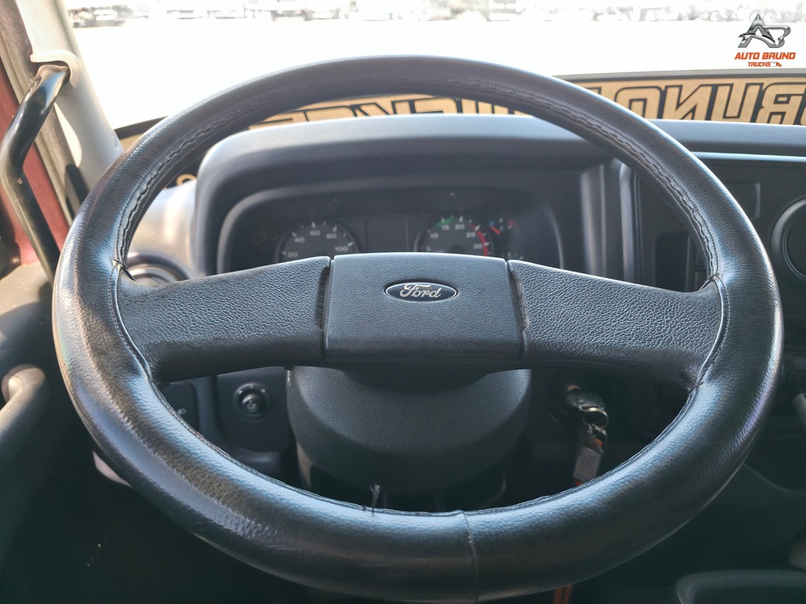 Ford Cargo2428 - 11/12 2