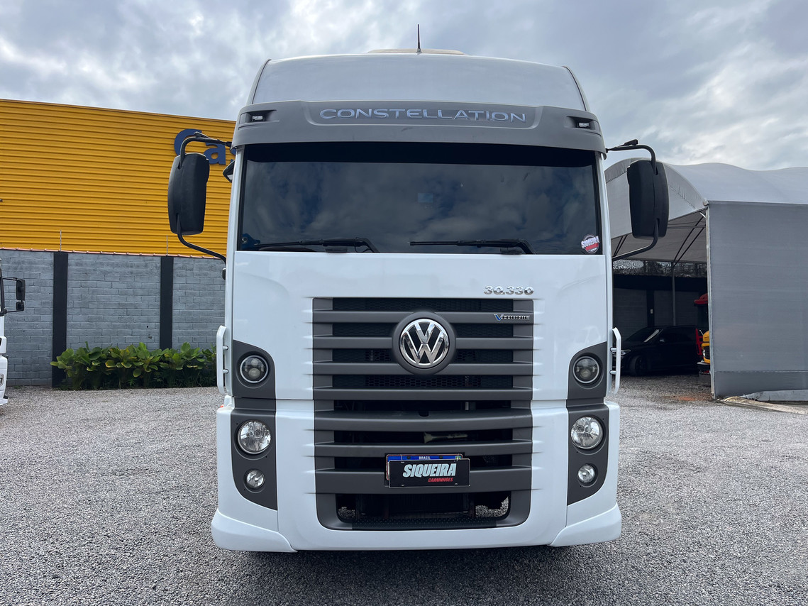 Volkswagen 30-330 Constellation 8x2 - 19/20 9
