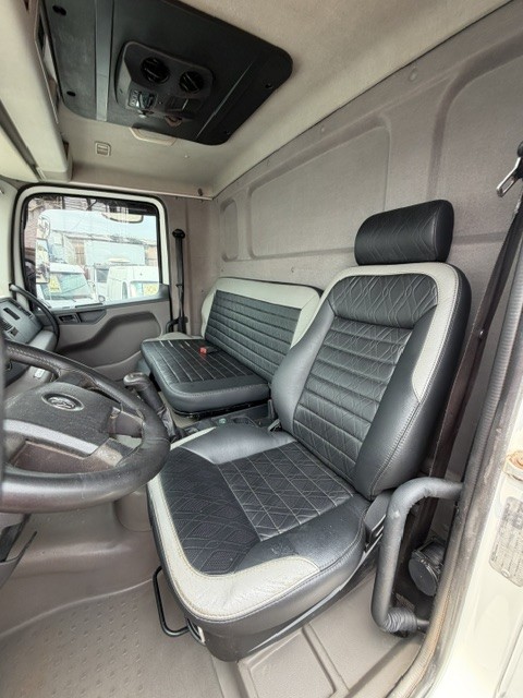 Volkswagen 24-280 E Constellation 8x2 - 14/15 13
