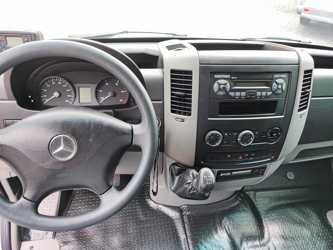 Mercedes Benz Sprinter Executiva 415 - 17/18 3