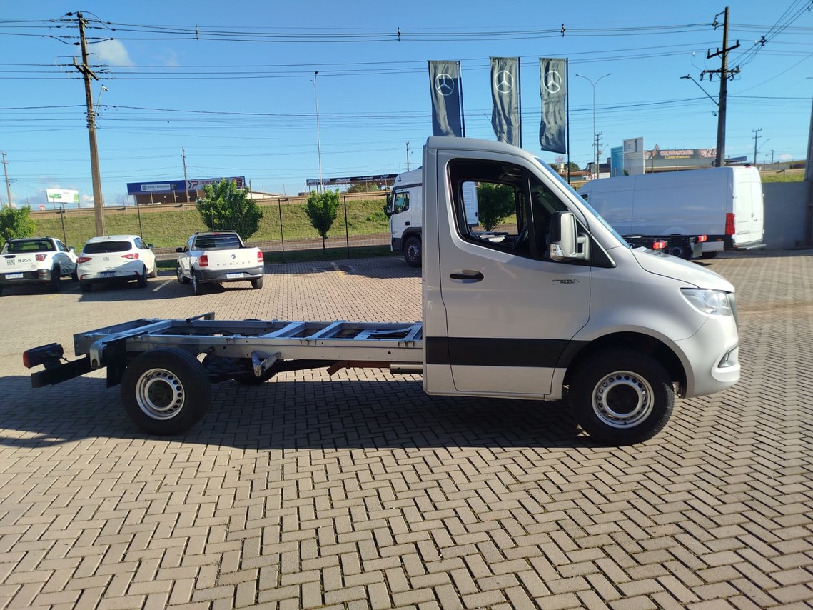 Mercedes Benz Sprinter 416 Furgão - 21/22 4