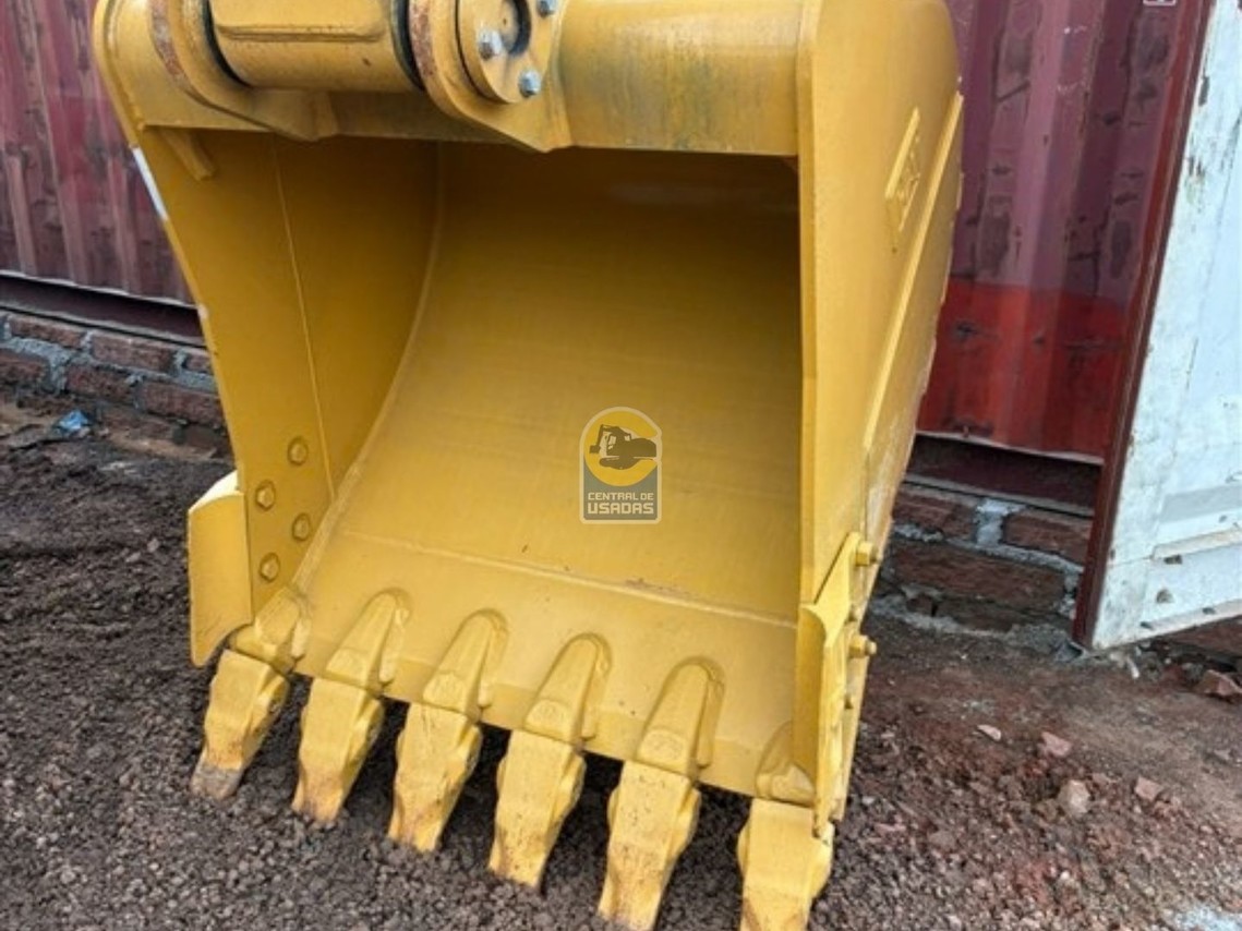 Caterpillar 318D2L - 21/21 2