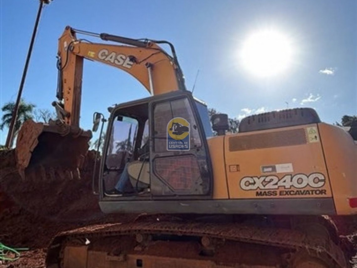 Case CX240 - 17/17 2
