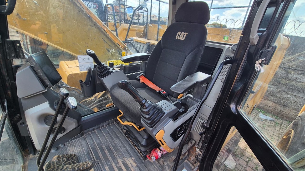 Caterpillar 320GC - 21/21 6