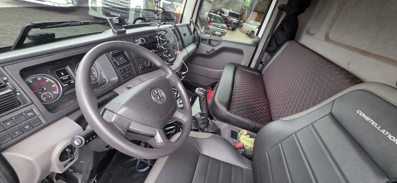 Volkswagen 26-260 - 24/25 16