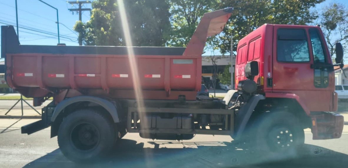Ford Cargo1317 - 10/11 6
