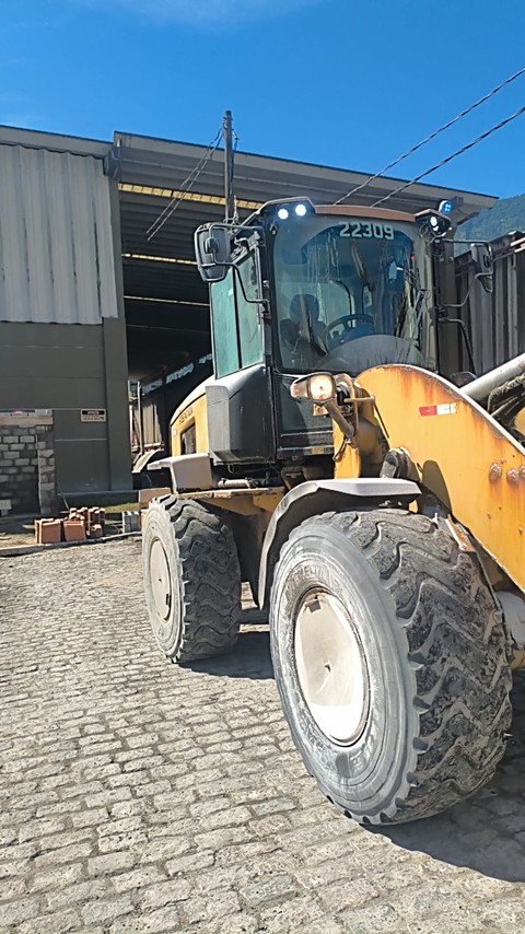 Caterpillar  938 - 22/22 3