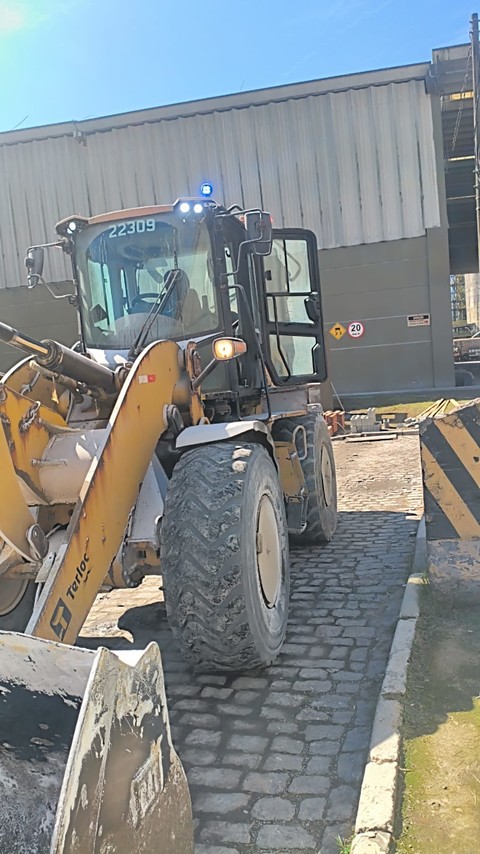Caterpillar  938 - 22/22 4