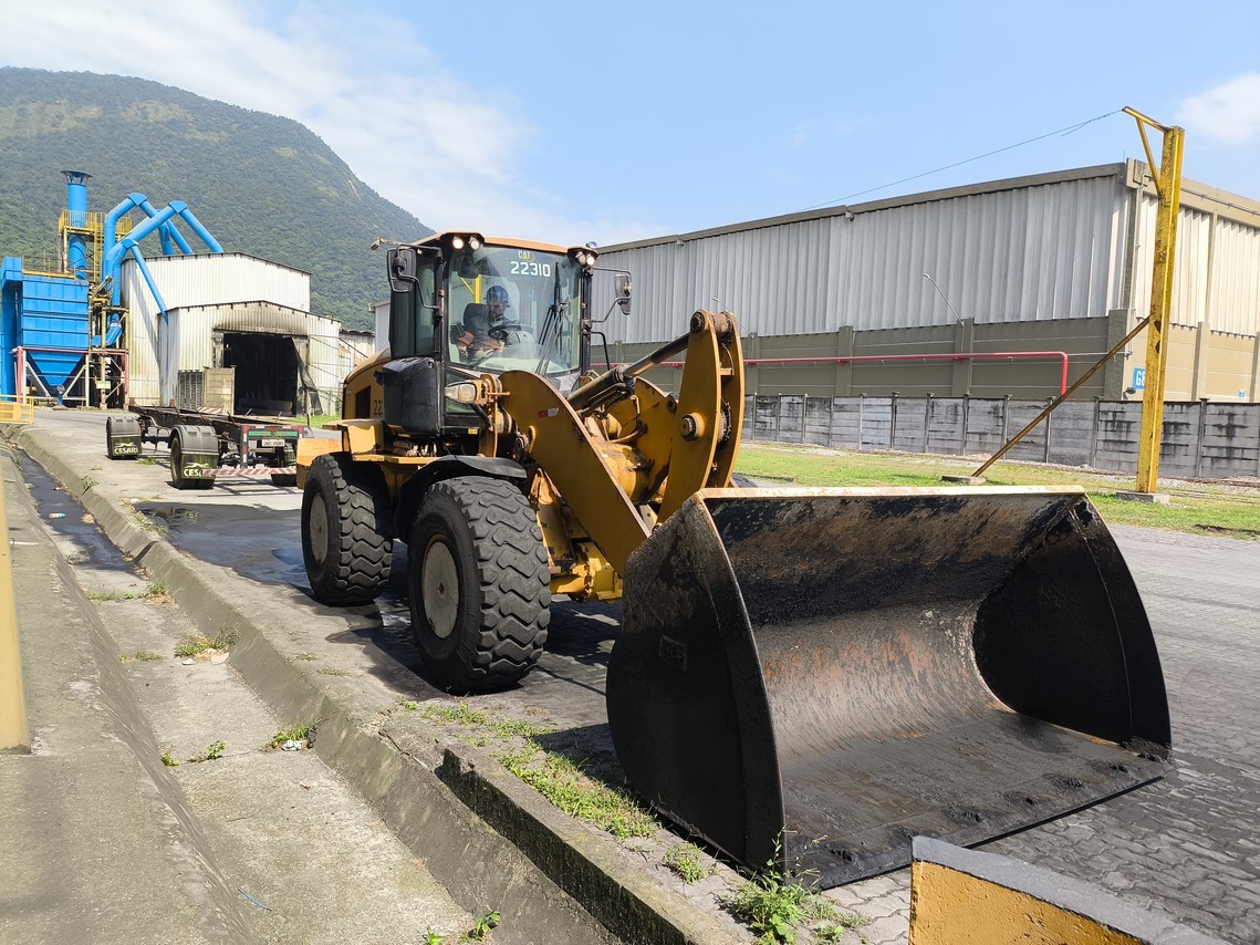Caterpillar  938 - 22/22 3