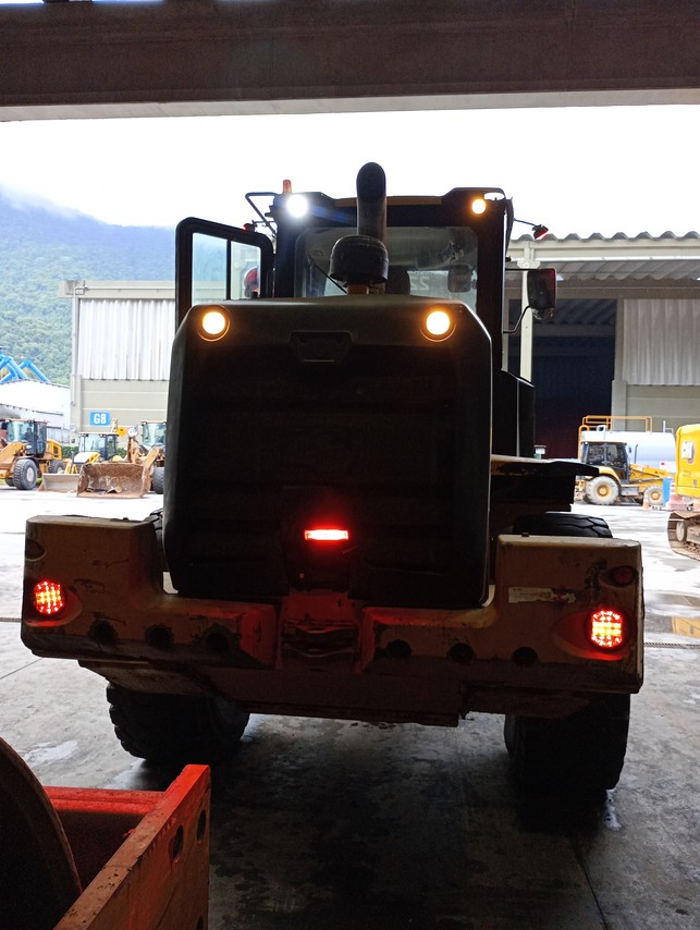 Caterpillar  938 - 22/22 2