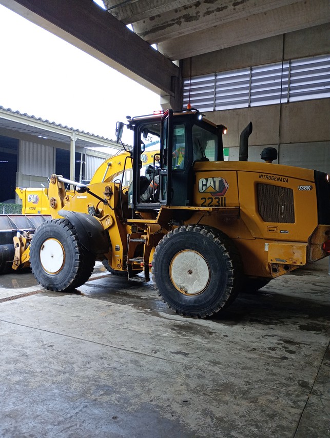 Caterpillar  938 - 22/22 4
