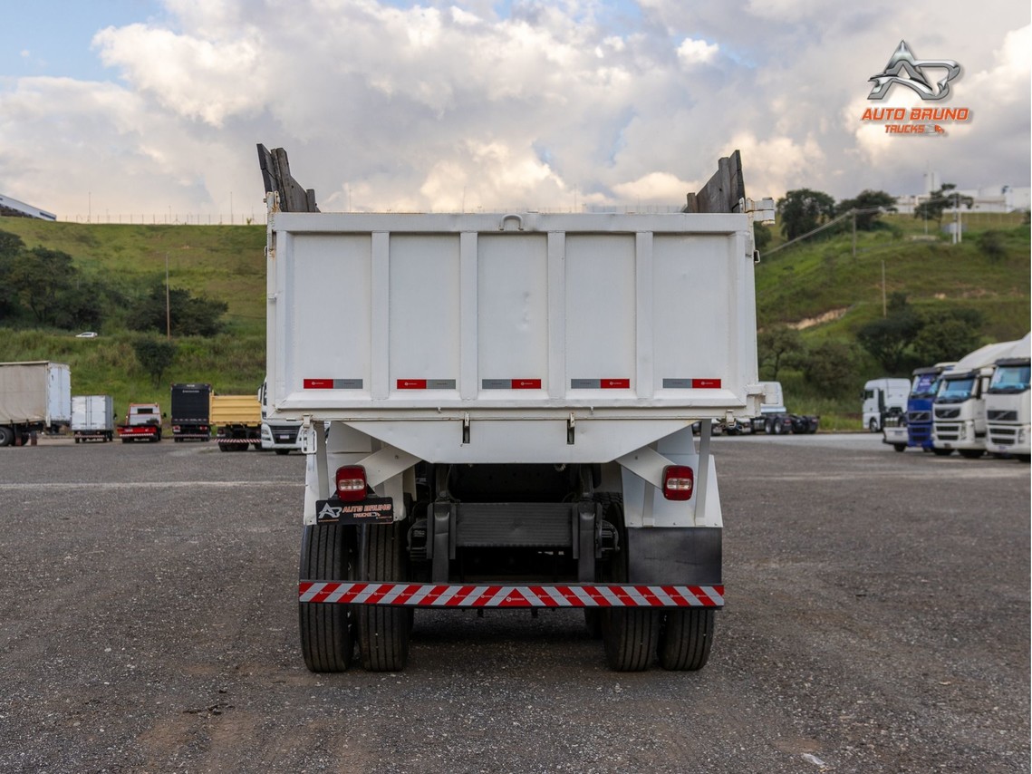 Volkswagen 24-260 Constellation 6x2 - 21/22 4