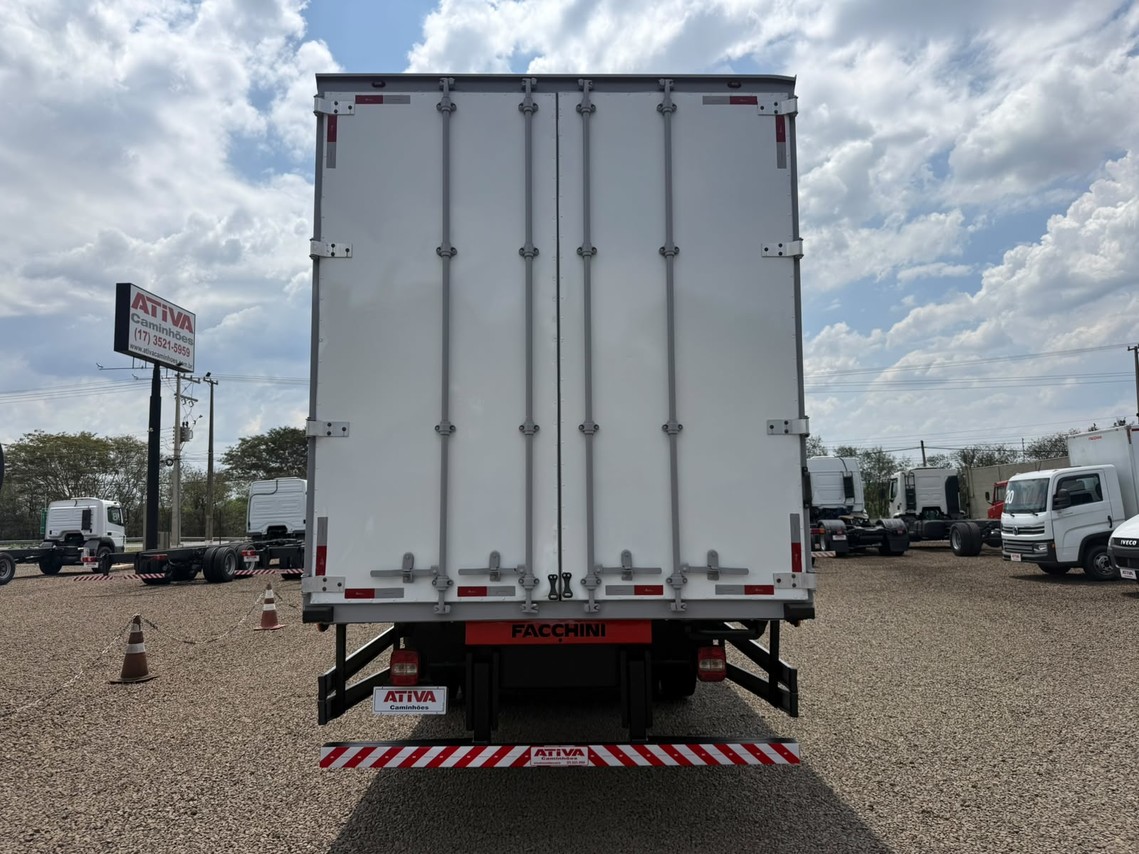 Volkswagen 24-280 E Constellation 6x2 - 21/22 4