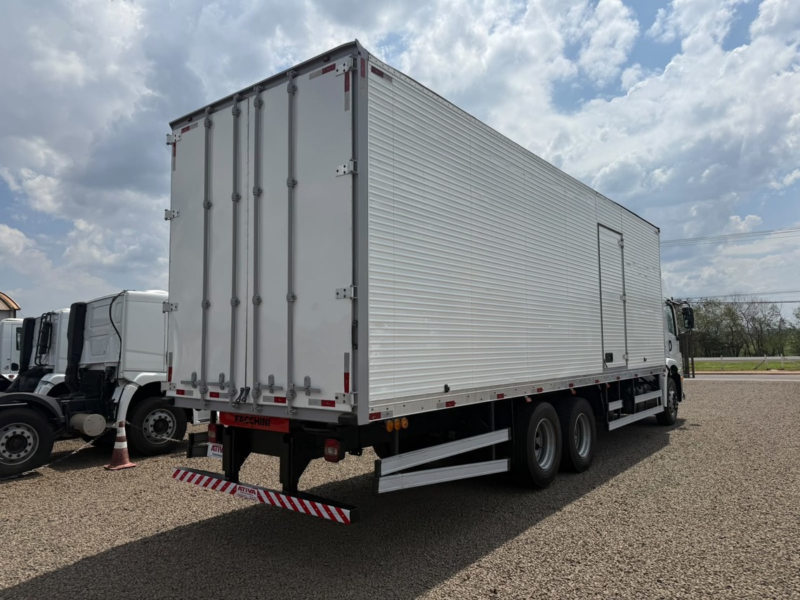 Volkswagen 24-280 E Constellation 6x2 - 21/22 6