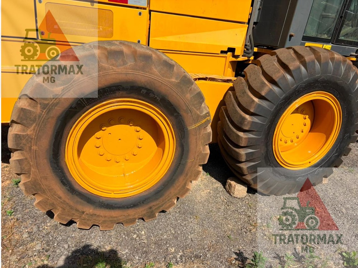 John Deere 670G - 15/15 3