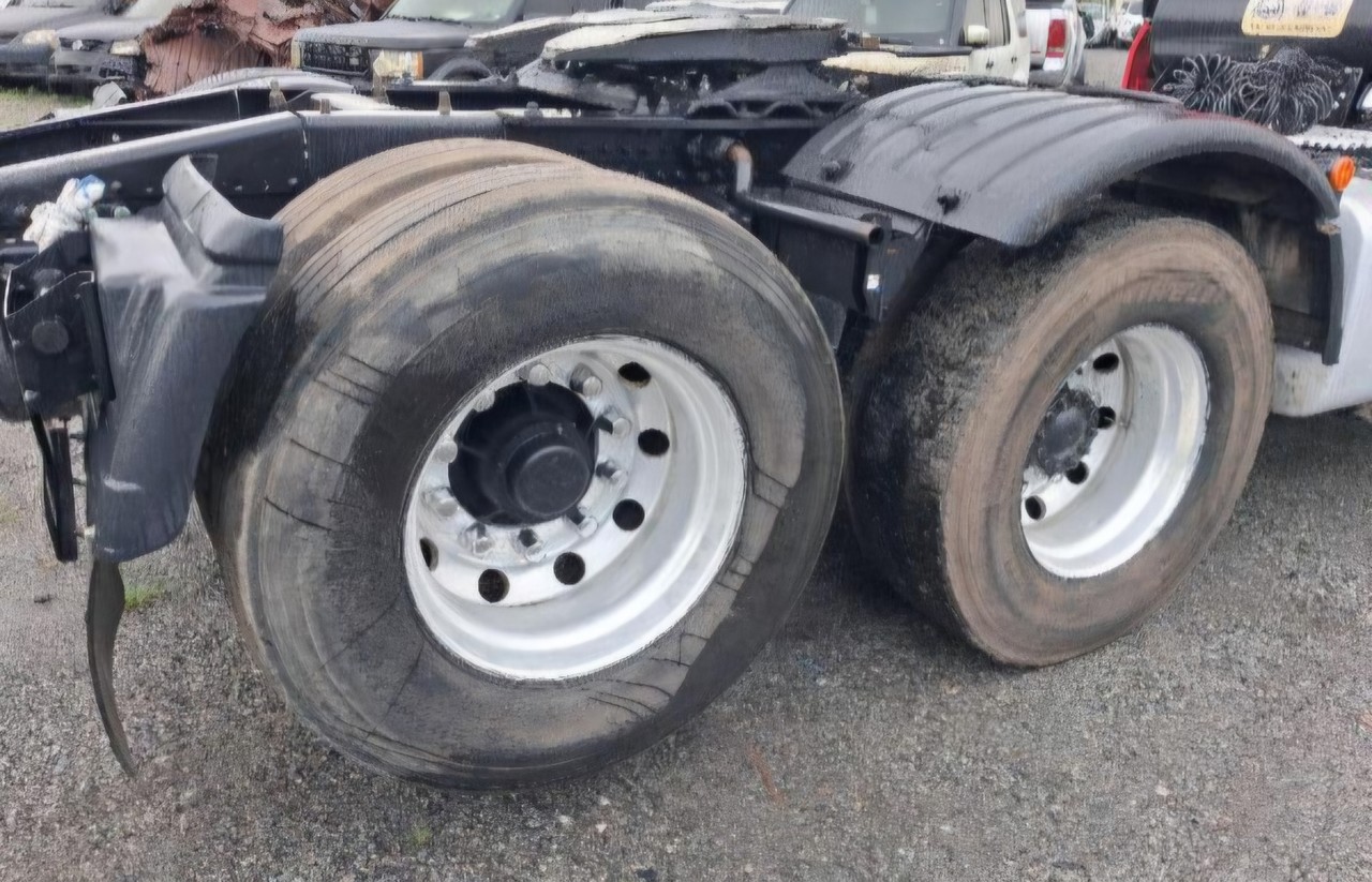 Volkswagen 28-460 6x2 Meteor - 26/26 9