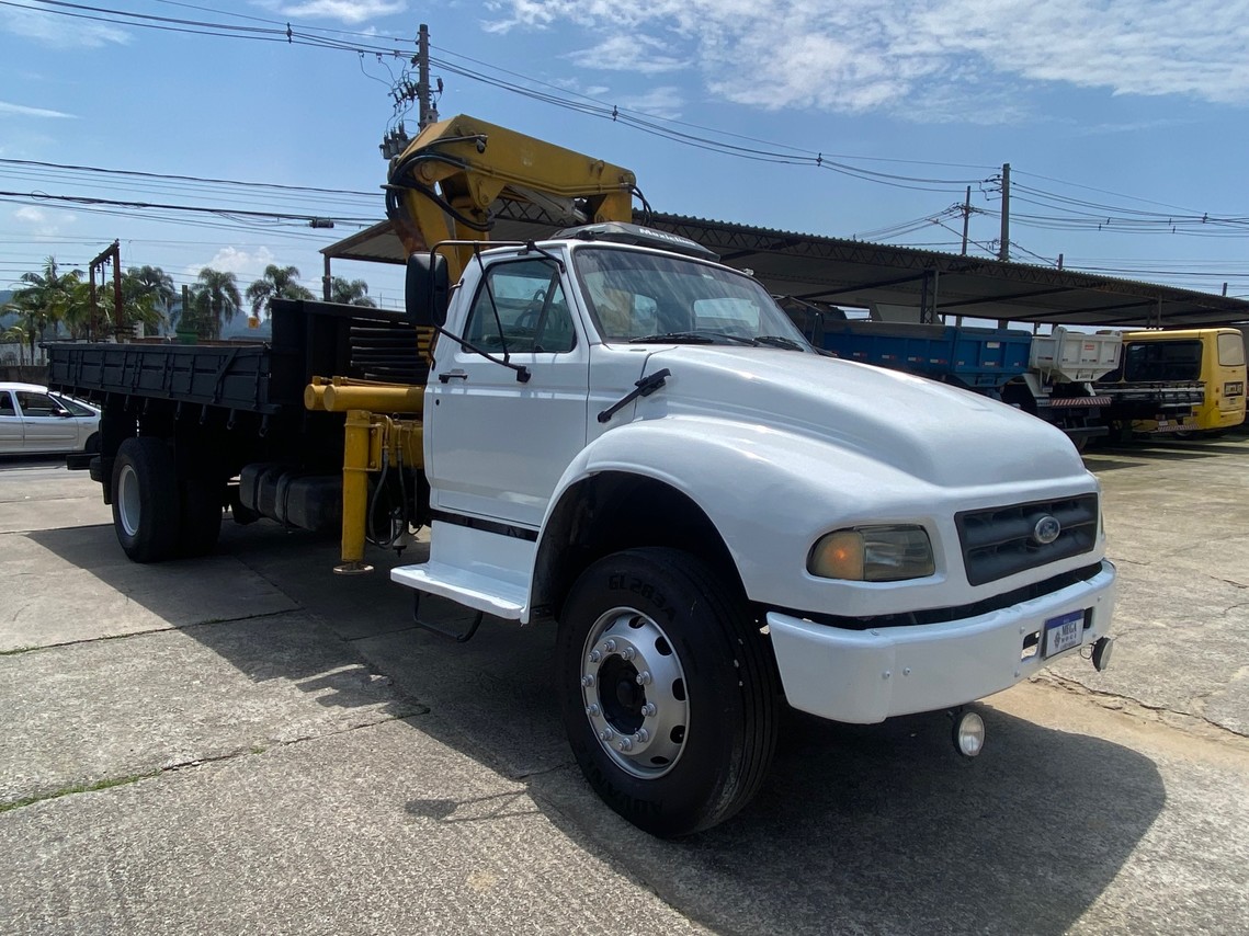 Ford F14000 - 96/96 2