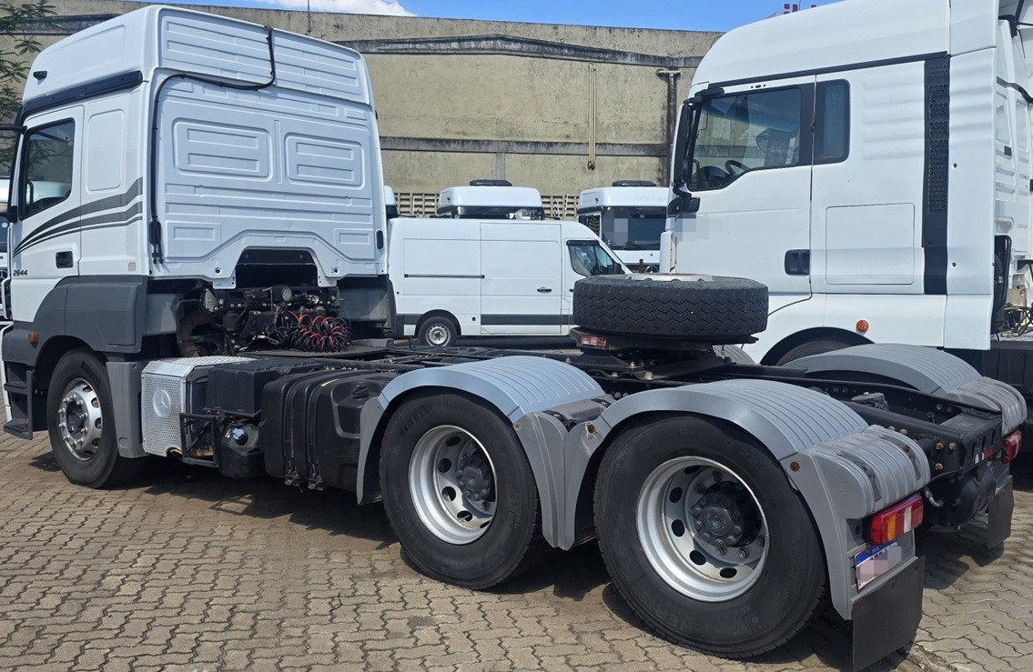 Mercedes Benz Axor 2644 - 22/22 4