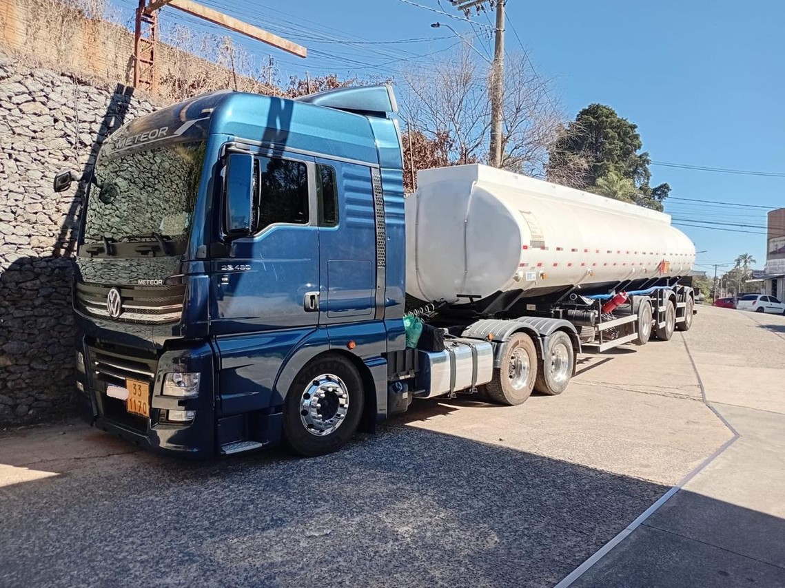 Volkswagen 28-480 6x2 Meteor - 24/25 6