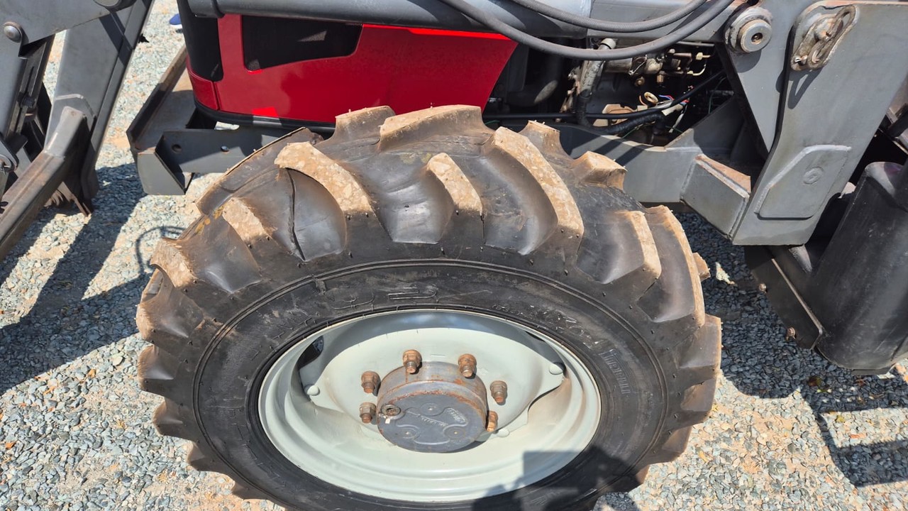 Massey Ferguson 4275 - 13/13 4