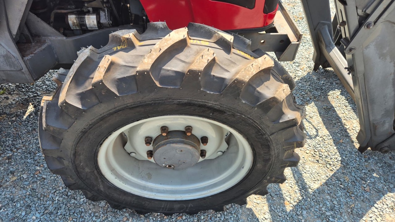 Massey Ferguson 4275 - 13/13 8
