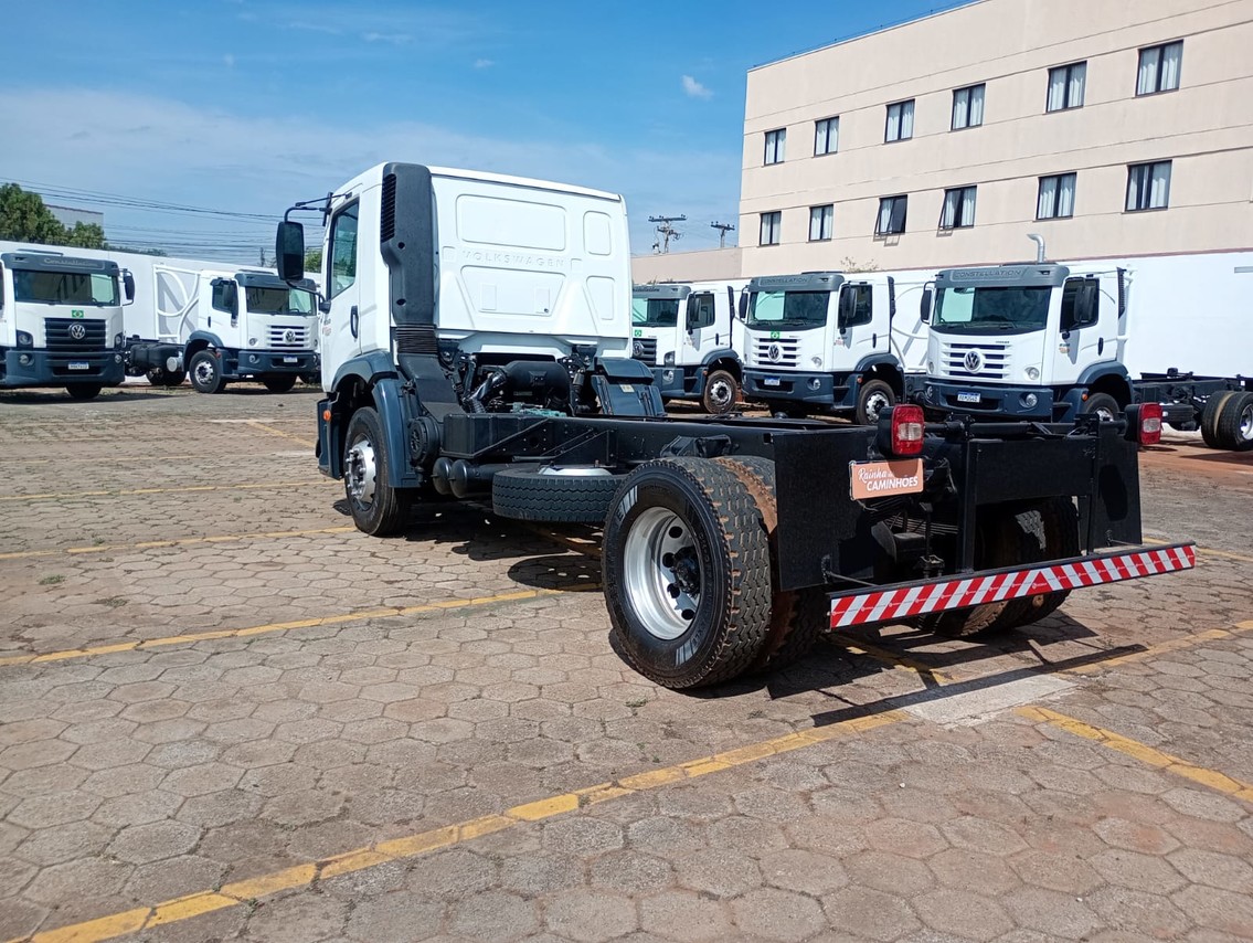 Volkswagen 17-260 Constellation Robust - 21/22 14