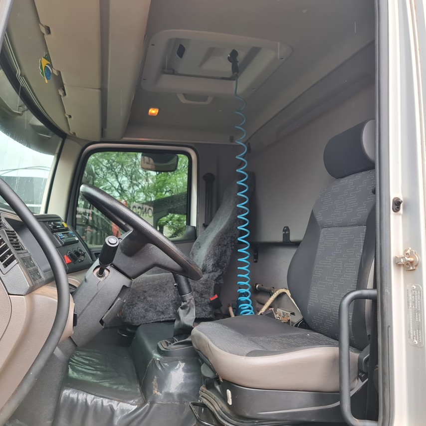 Volkswagen 24-280 E Constellation 6x2 - 13/14 7