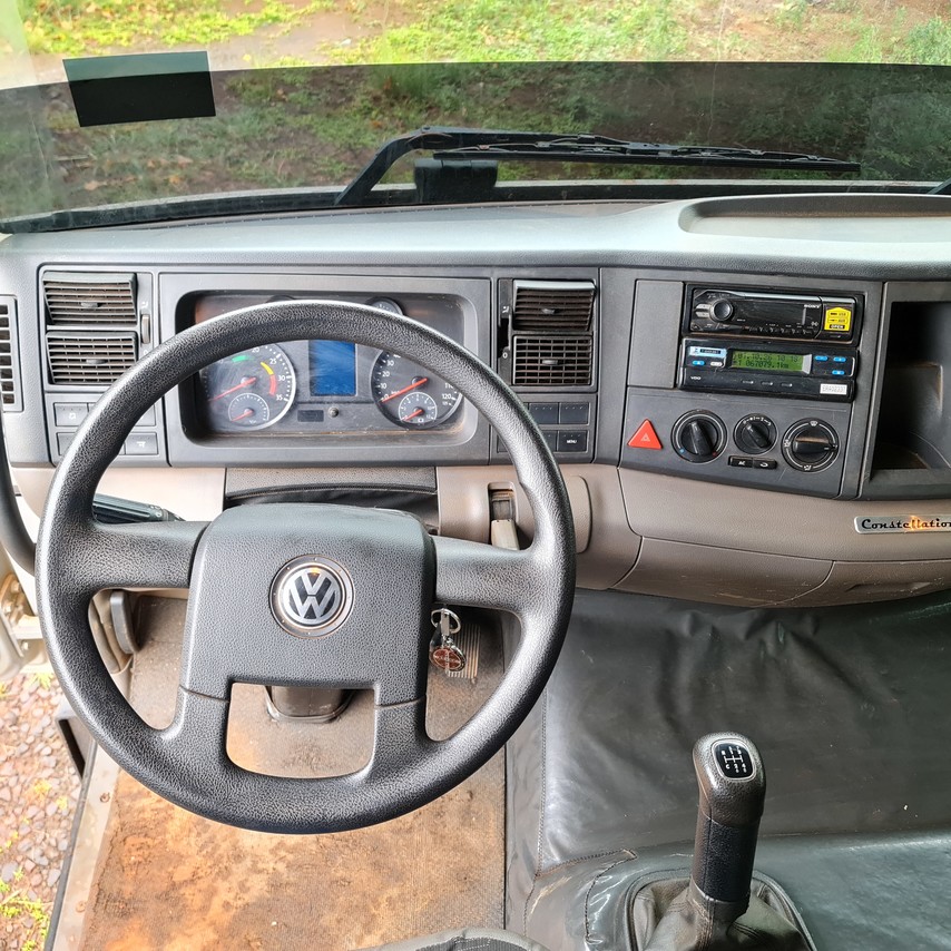 Volkswagen 24-280 E Constellation 6x2 - 13/14 13