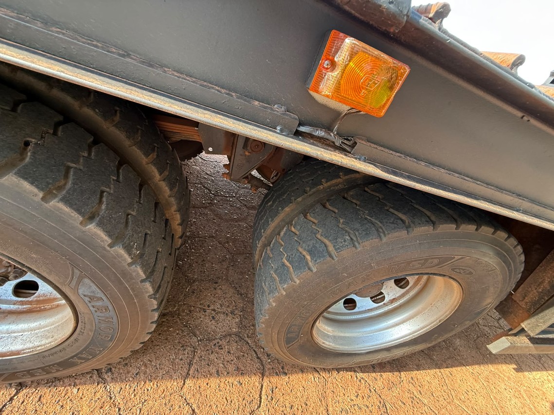 Volkswagen 24-280 E Constellation 6x2 - 14/14 7