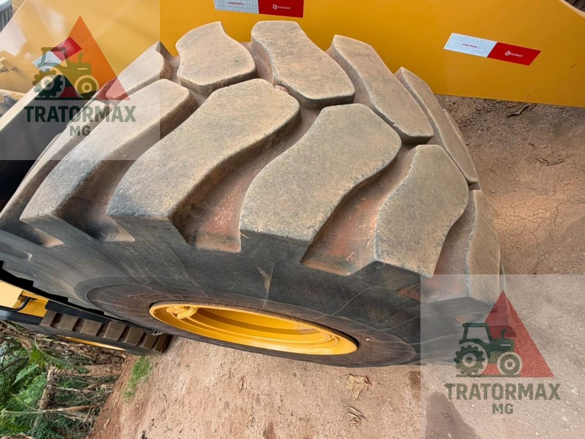 Caterpillar  966 - 23/23 2