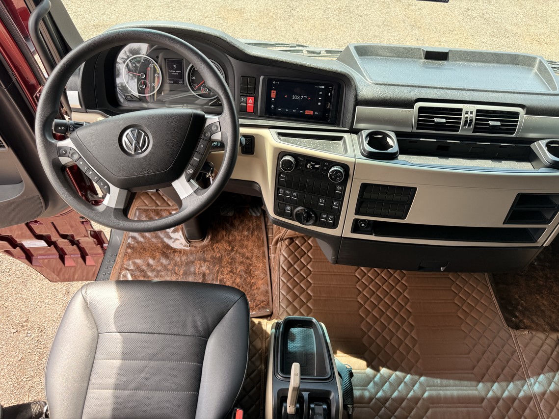 Volkswagen 28-480 6x2 Meteor - 24/25 19