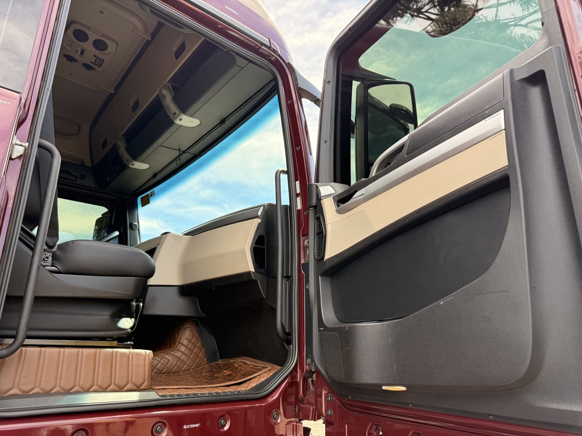 Volkswagen 28-480 6x2 Meteor - 24/25 22