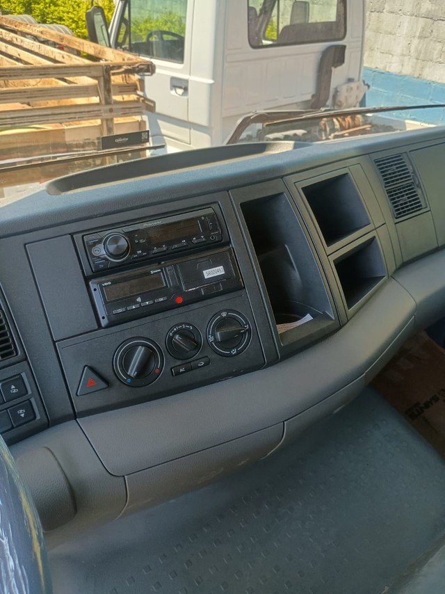 Volkswagen 26-280 Constellation 6x4 - 24/25 16