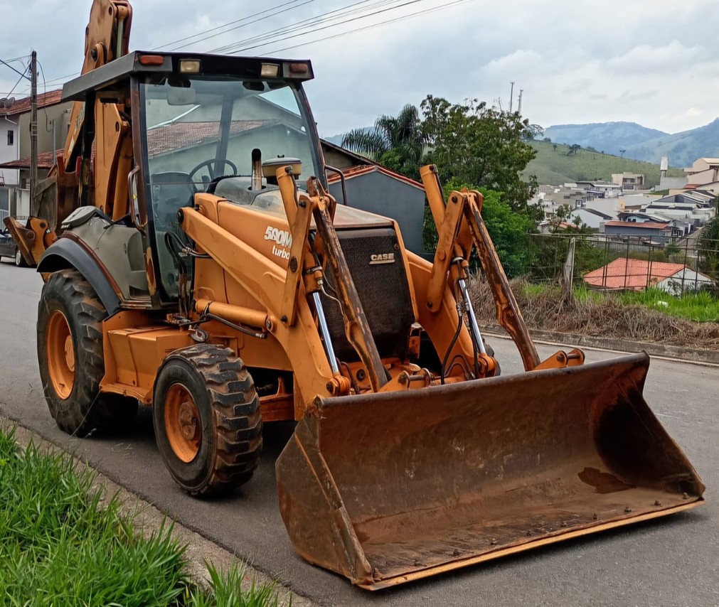 Case 580M - 09/09 6