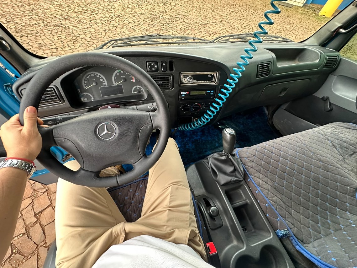 Mercedes Benz Accelo 815 - 15/16 17