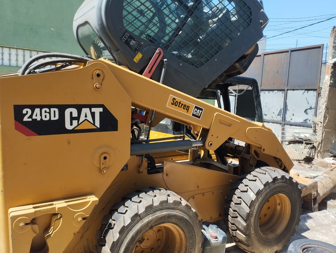Caterpillar 246 - 14/14 7