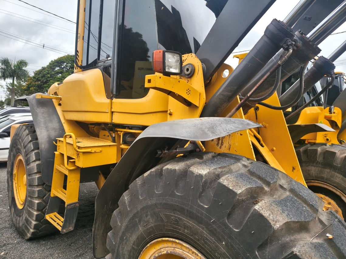 Volvo L90F - 17/17 7