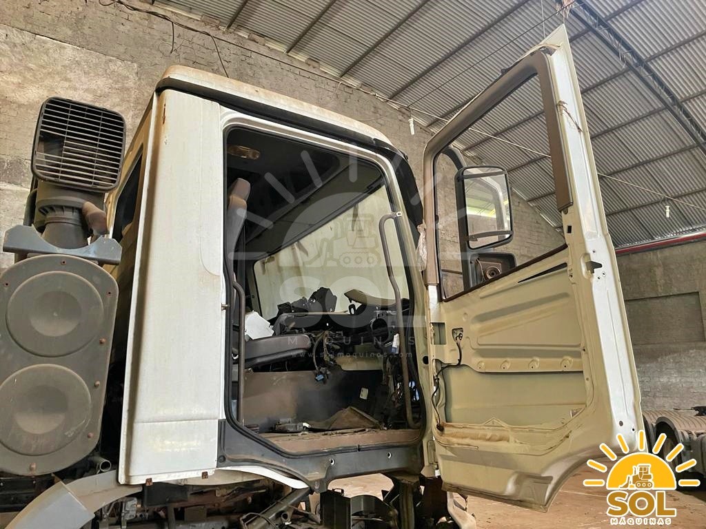 Mercedes Benz  Modelo Actros 4844 - 11/11 5
