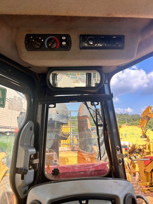 Caterpillar D8T - 23/23 2