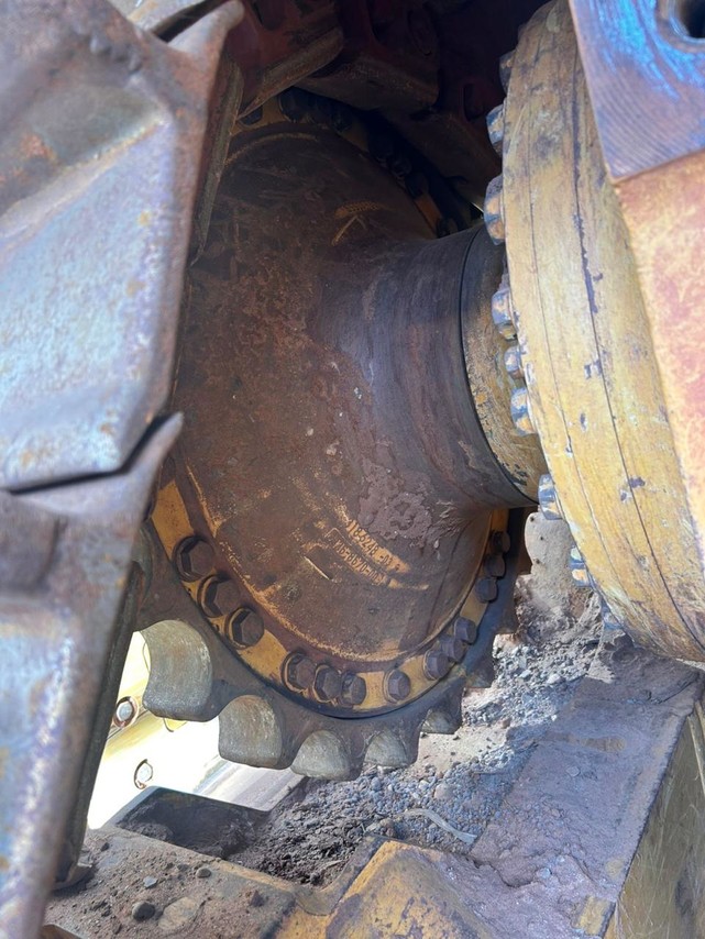 Caterpillar D8T - 23/23 7