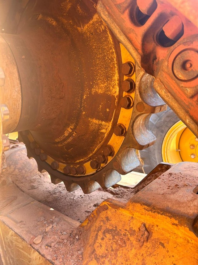 Caterpillar D8T - 23/23 8