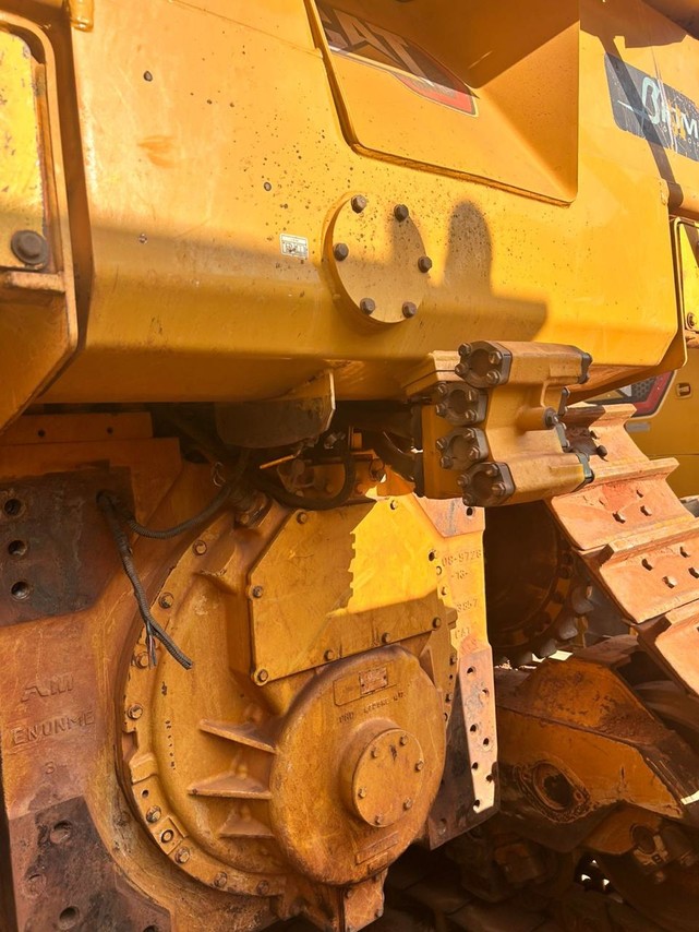 Caterpillar D8T - 23/23 10
