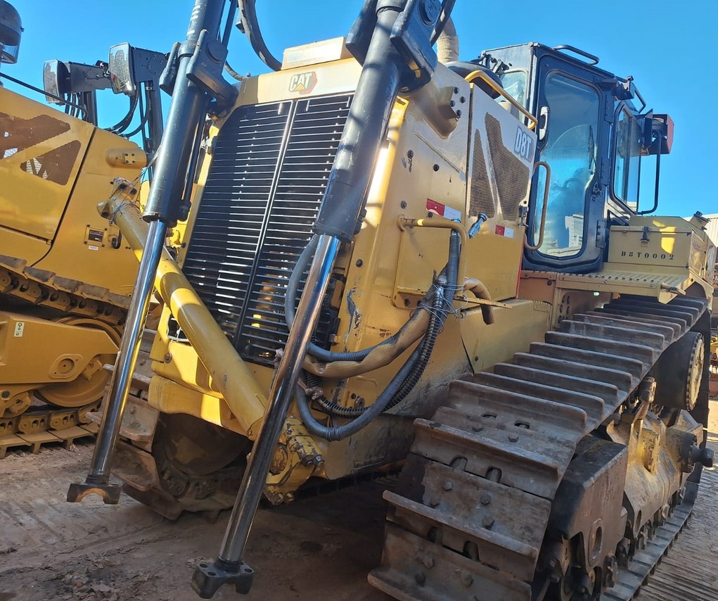 Caterpillar D8T - 21/21 4