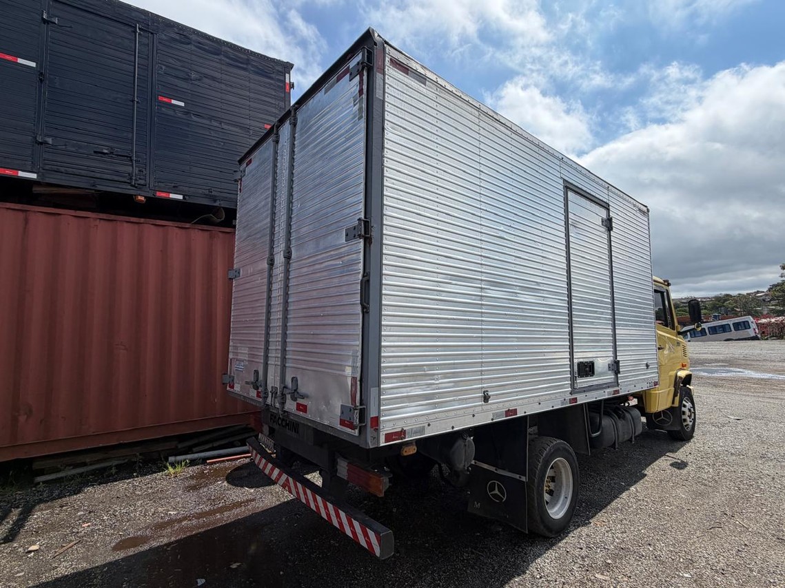 Mercedes Benz MB 710 - 08/08 3