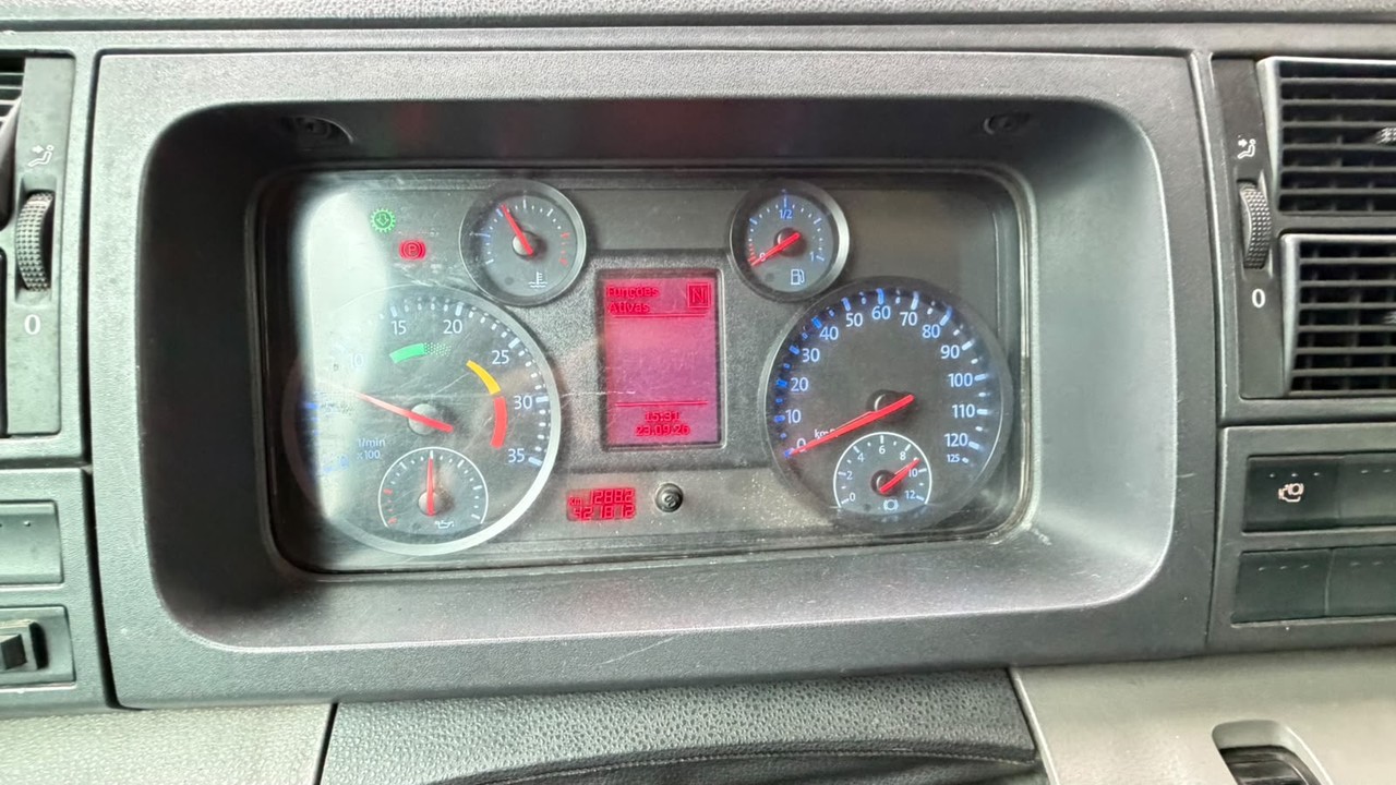 Volkswagen 17-230 E Constellation (DIESEL)(E5) - 19/20 2