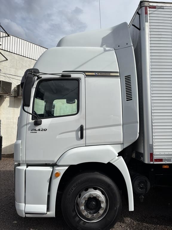 Volkswagen VW 25420 Constellation 6x2 - 19/20 4