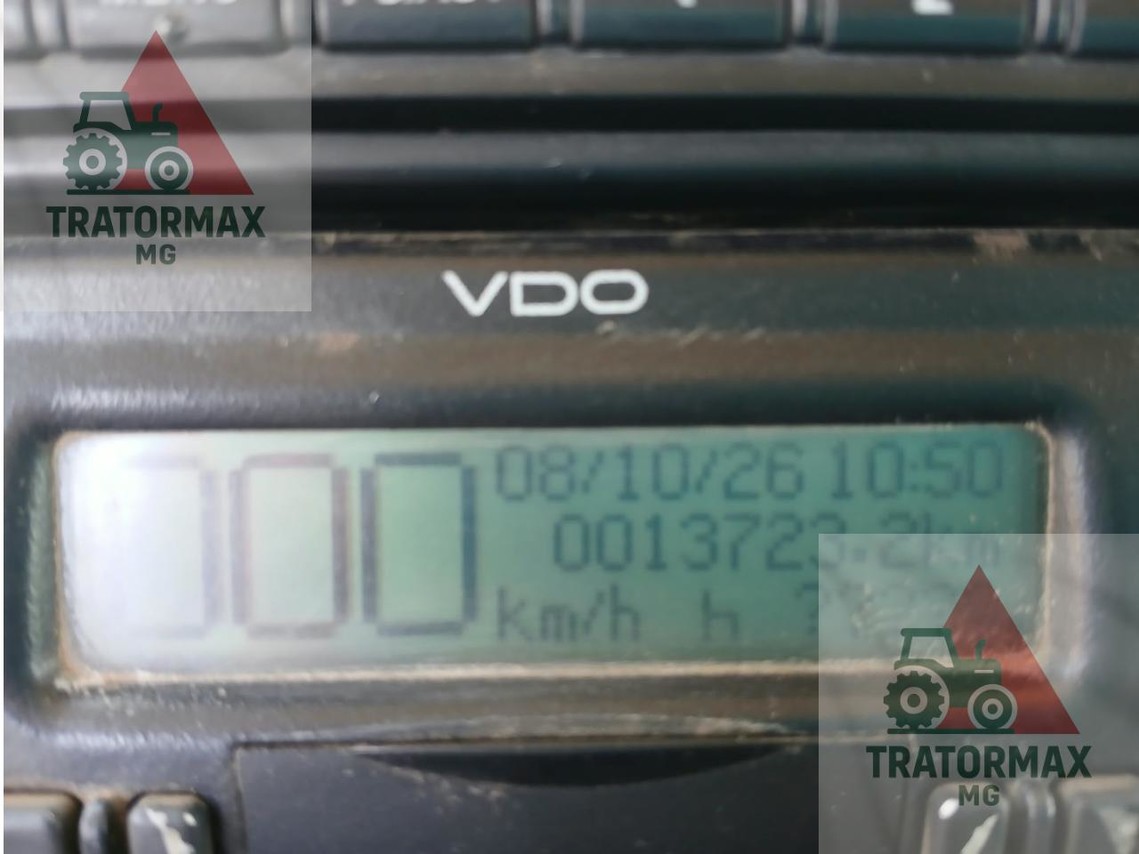 Volkswagen 31-330 E Constellation 6x4 - 21/22 2