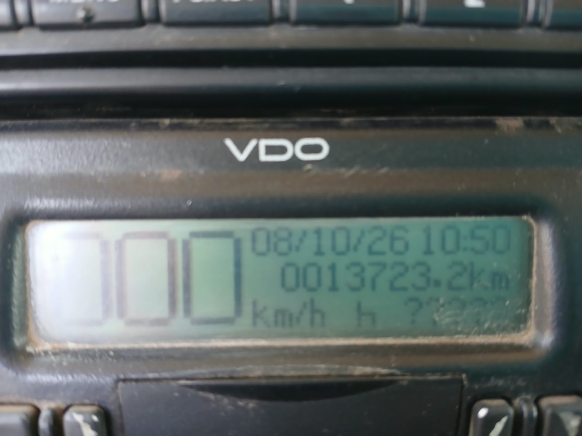 Volkswagen 31-330 E Constellation 6x4 - 21/22 8